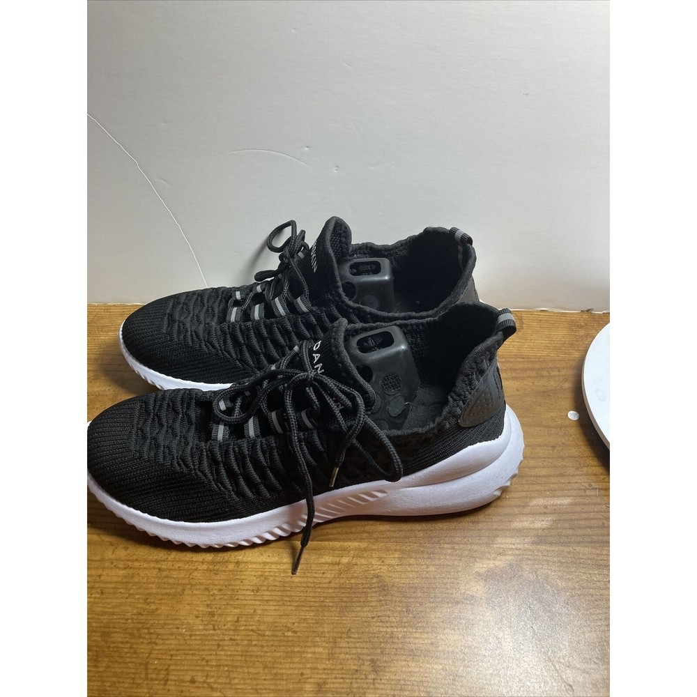 DANSKIN STUNT Women’s Memory Foam walkers Runners Shoes Sneakers Size 10